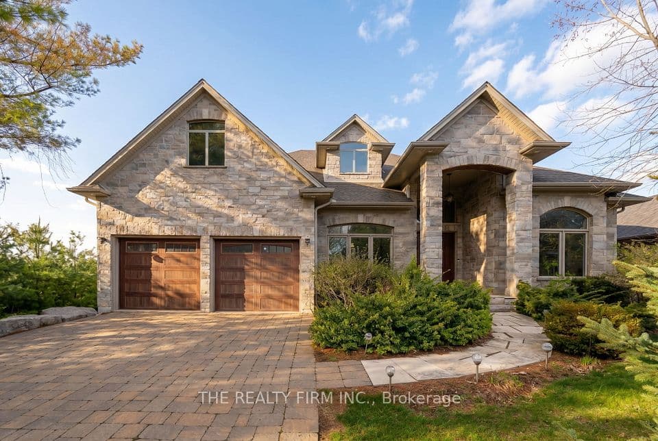 2676 Forest Meadow Drive, Strathroy-Caradoc, ON N0L 1W0 – main photo