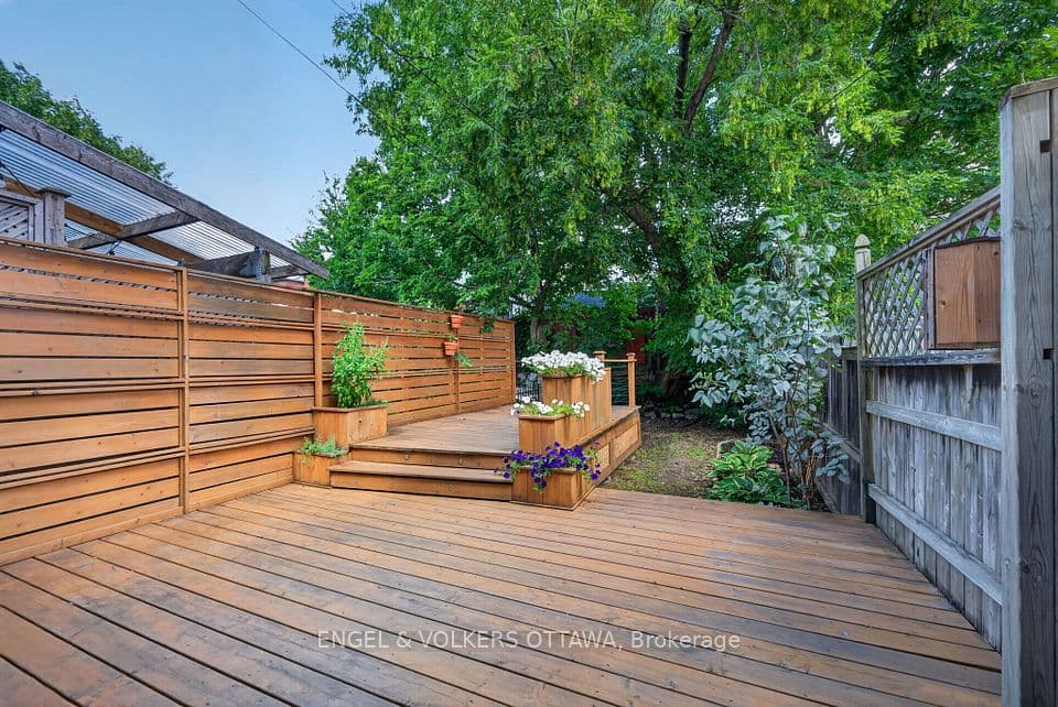 75 Eccles Street, West Centre Town, ON K1R 6S5 – photo 3