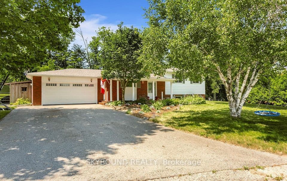 9 Delerin Crescent, Erin, ON N0B 1T0 – main photo