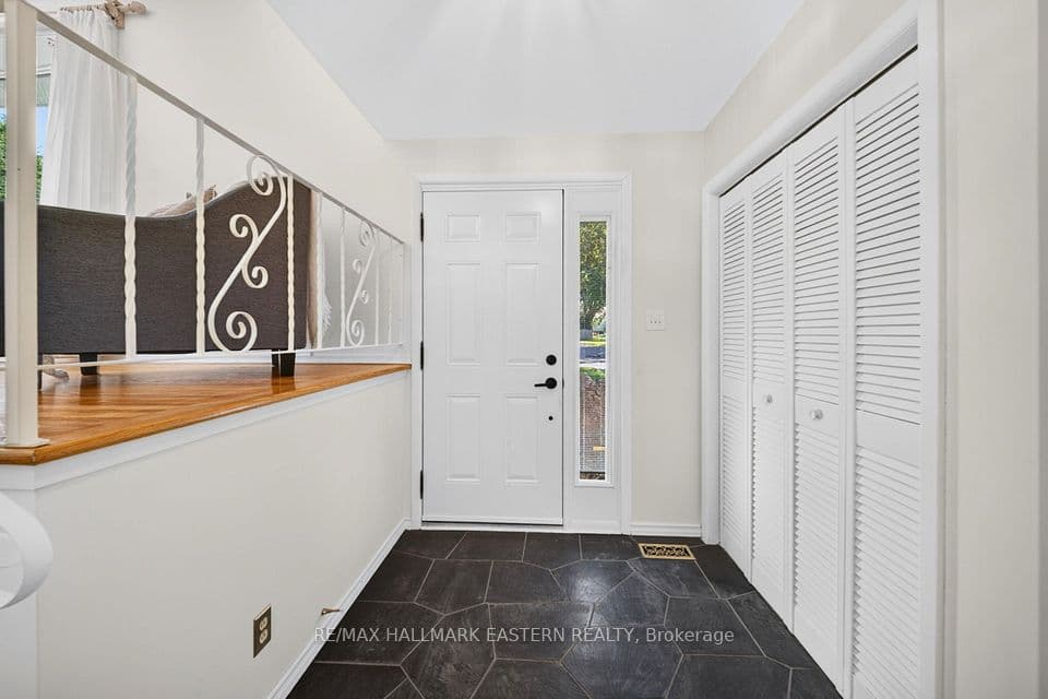 1337 Franklin Drive W, Peterborough, ON K9H 6Z5 – photo 3