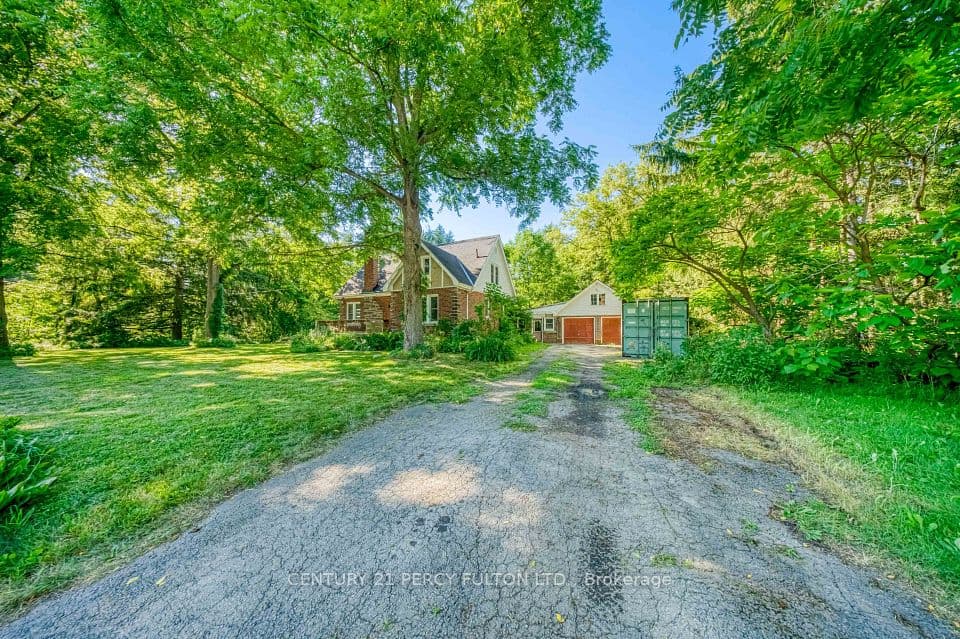 1853 Governors Road, Hamilton, ON L9H 5E3 – photo 2