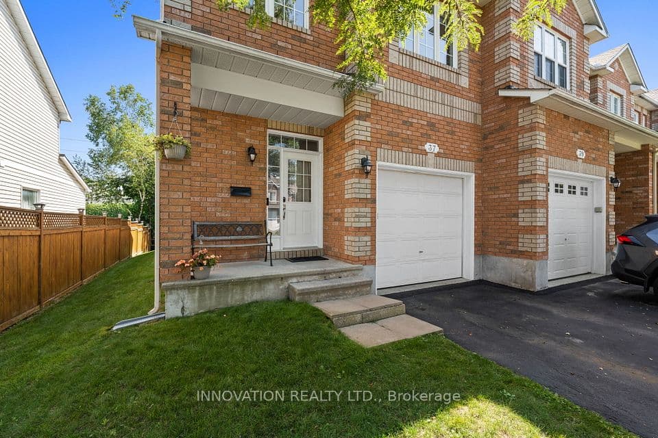 37 Chantilly Gate, Stittsville - Munster - Richmond, ON K2S 2B1 – main photo