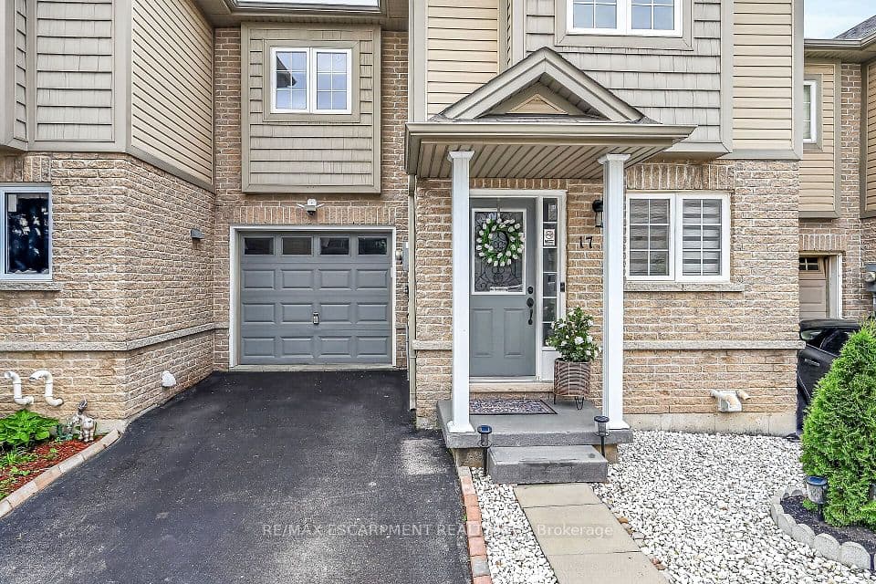 1328 Upper Sherman Avenue 17, Hamilton, ON L8W 1C2 – photo 2