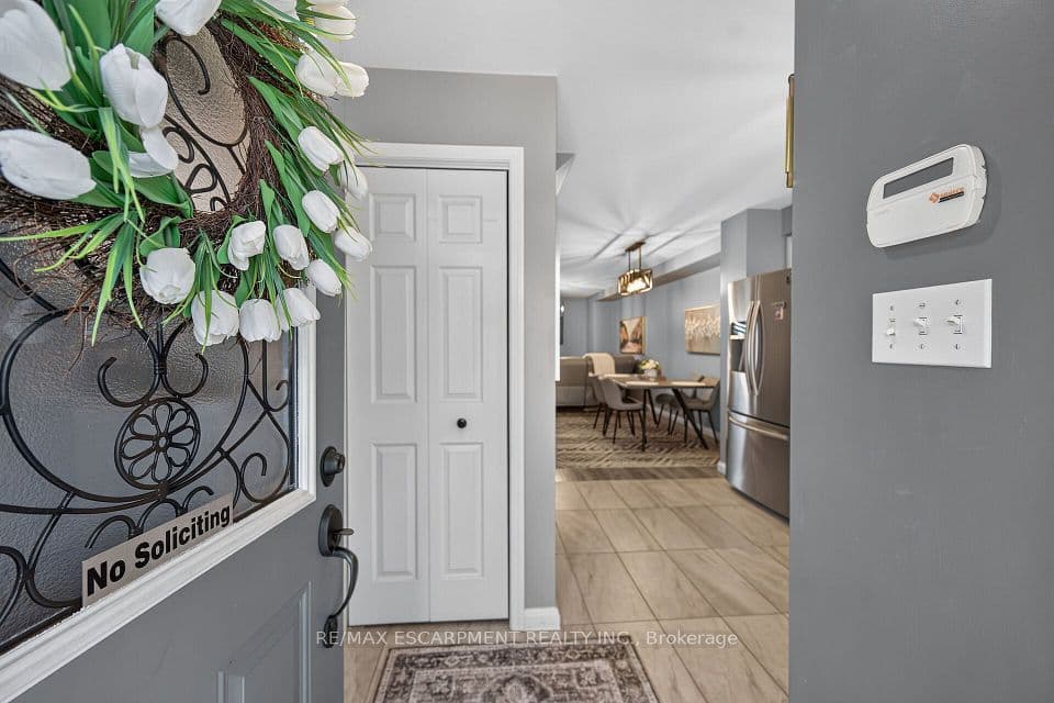1328 Upper Sherman Avenue 17, Hamilton, ON L8W 1C2 – photo 3