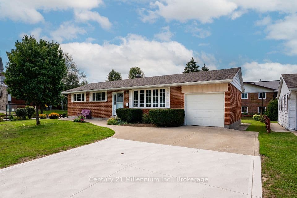 466 7th Avenue E, Owen Sound, ON N4K 2X4 – main photo