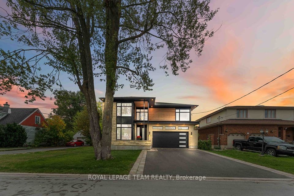 1546 Claymor Avenue, Mooneys Bay - Carleton Heights and Area, ON K2C 1T1 – main photo