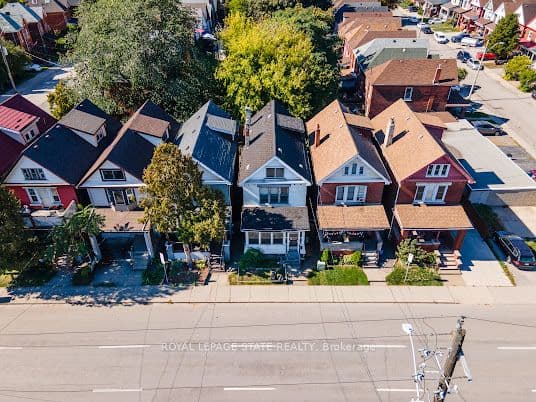 35 Sherman Avenue N, Hamilton, ON L8L 6L9 – photo 2
