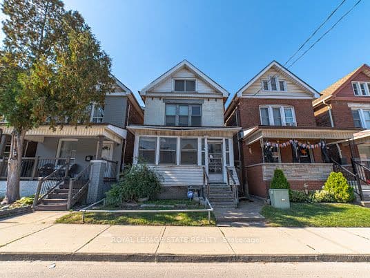 35 Sherman Avenue N, Hamilton, ON L8L 6L9 – main photo