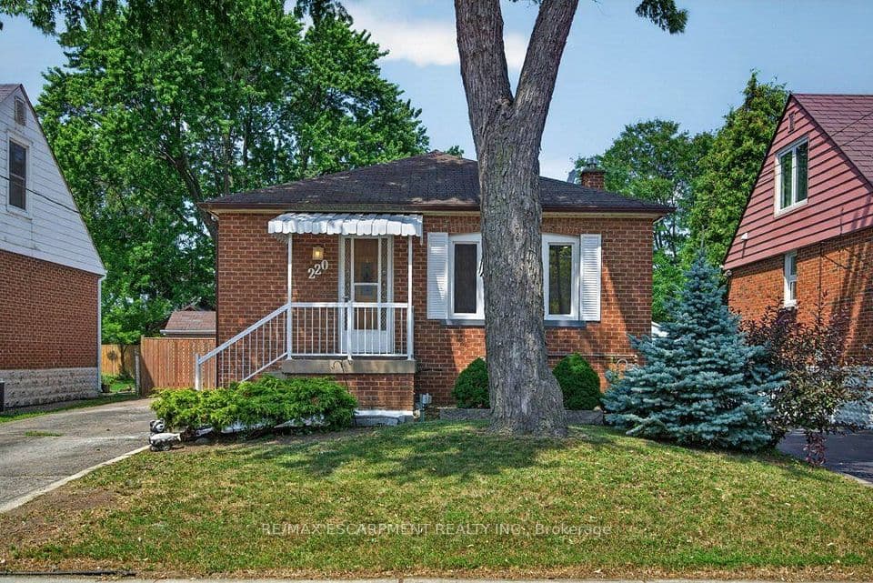 220 EAST 13TH Street, Hamilton, ON L9A 3Z7 – photo 2