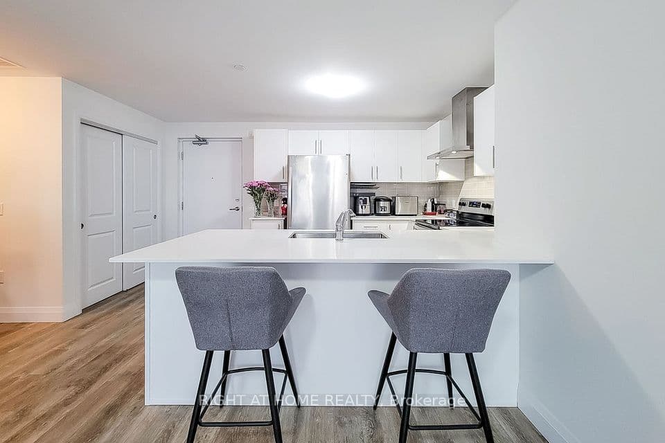 1 Redfern Avenue 217, Hamilton, ON L9C 0E6 – photo 3