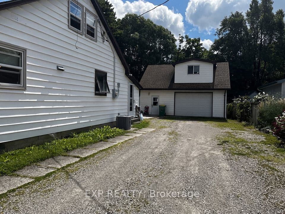 155 North Street, Southwest Middlesex, ON N0L 1M0 – photo 3