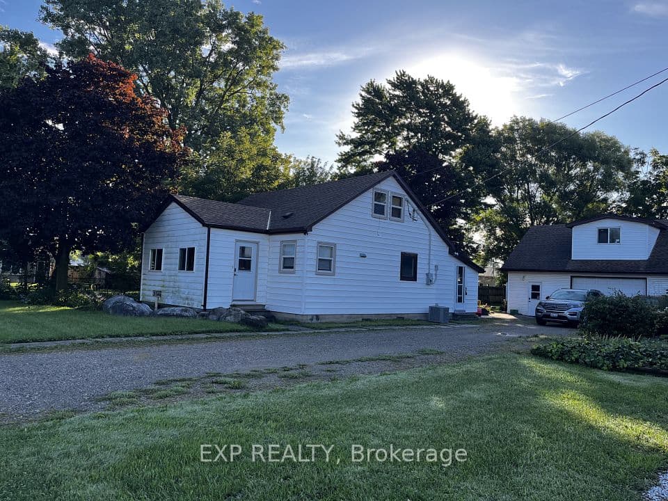 155 North Street, Southwest Middlesex, ON N0L 1M0 – main photo