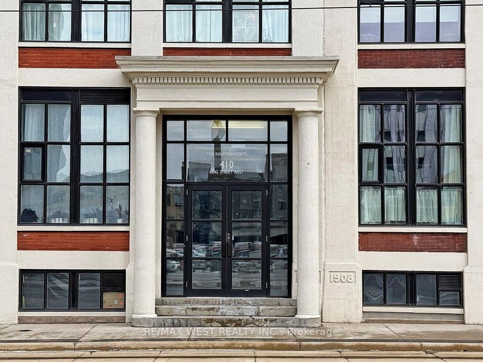 410 King Street W 207, Kitchener, ON N2G 1C3 – photo 2