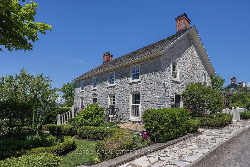 236 James Street, Kingston, ON K7K 5P3 – main photo