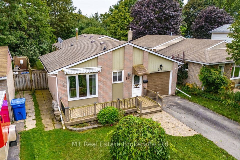 216 Parkside Drive E, Centre Wellington, ON N1M 3E8 – photo 3