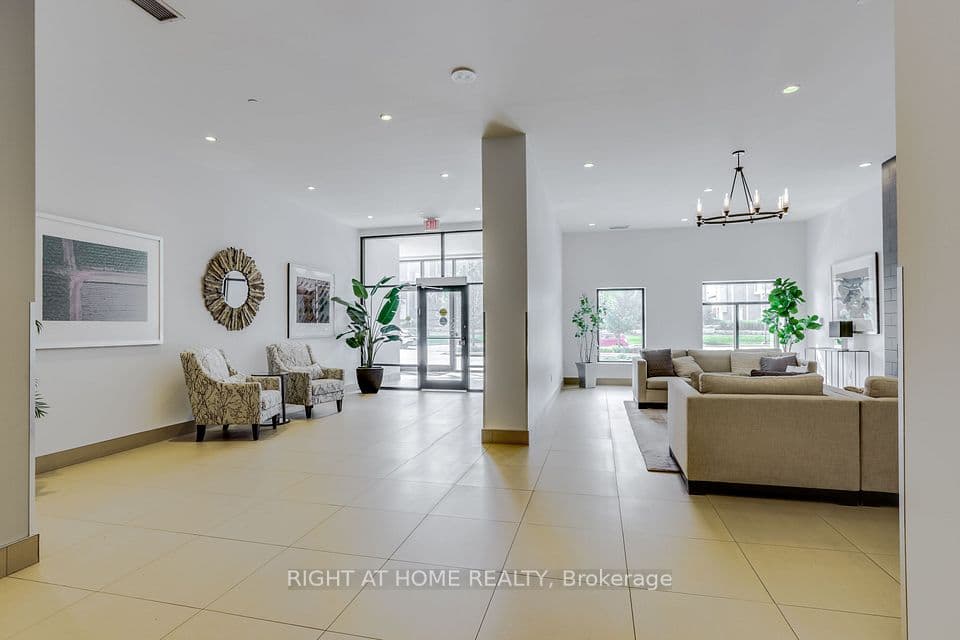 240 Villagewalk Boulevard 212, London North, ON N6G 0P6 – photo 2