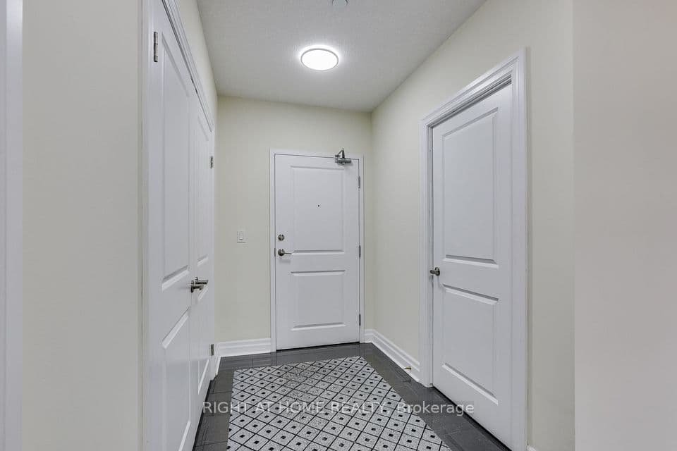 240 Villagewalk Boulevard 212, London North, ON N6G 0P6 – photo 3