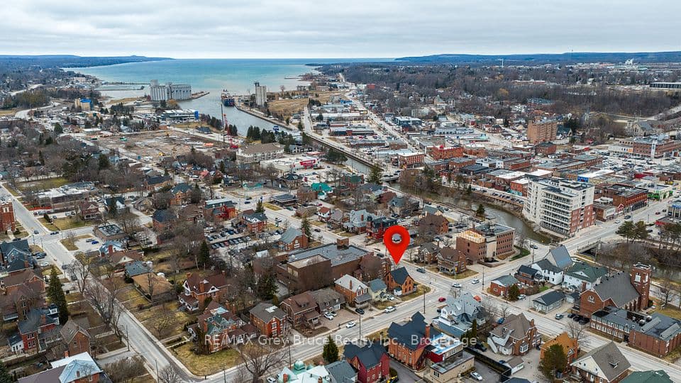 902 2nd Avenue W, Owen Sound, ON N4K 4M7 – photo 2