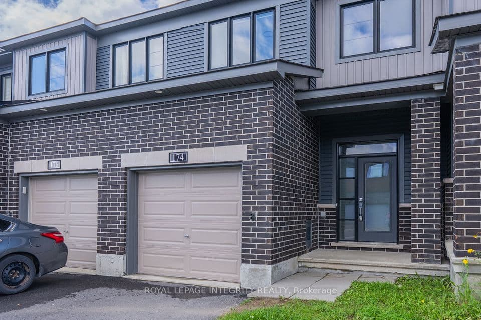 174 NAMASTE Walk, Barrhaven, ON K2J 6Z4 – photo 2