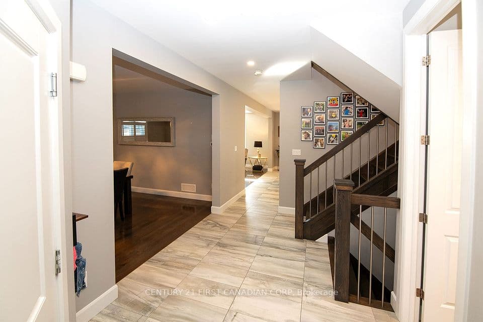 1279 Journey Cross, London North, ON N6G 0Y3 – photo 2