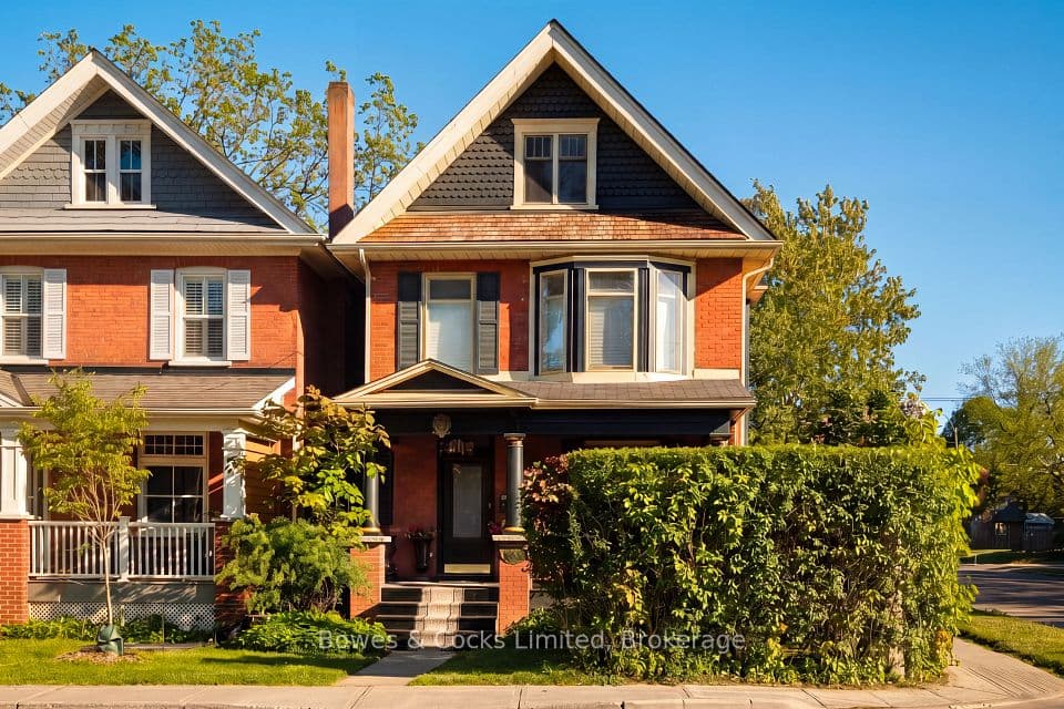 599 Gilmour Street, Peterborough, ON K9H 2K3 – main photo