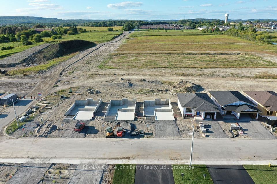 54 Parkland Circle Lot 27, Quinte West, ON K8V 0R4 – main photo