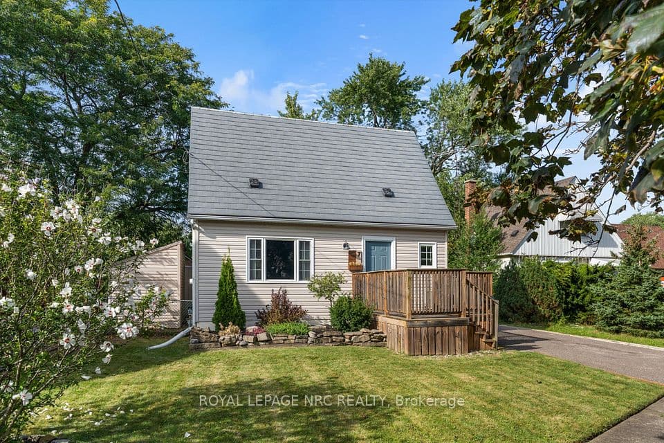 7 Vivian Avenue, St. Catharines, ON L2M 5X8 – photo 2