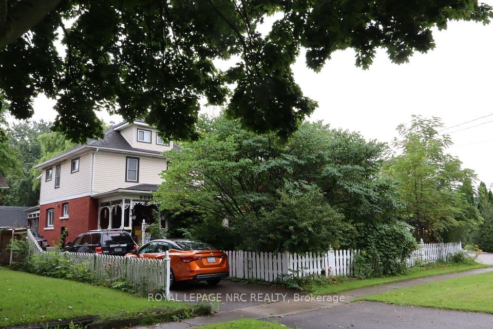 6068 Dixon Street, Niagara Falls, ON L2G 2L5 – photo 2