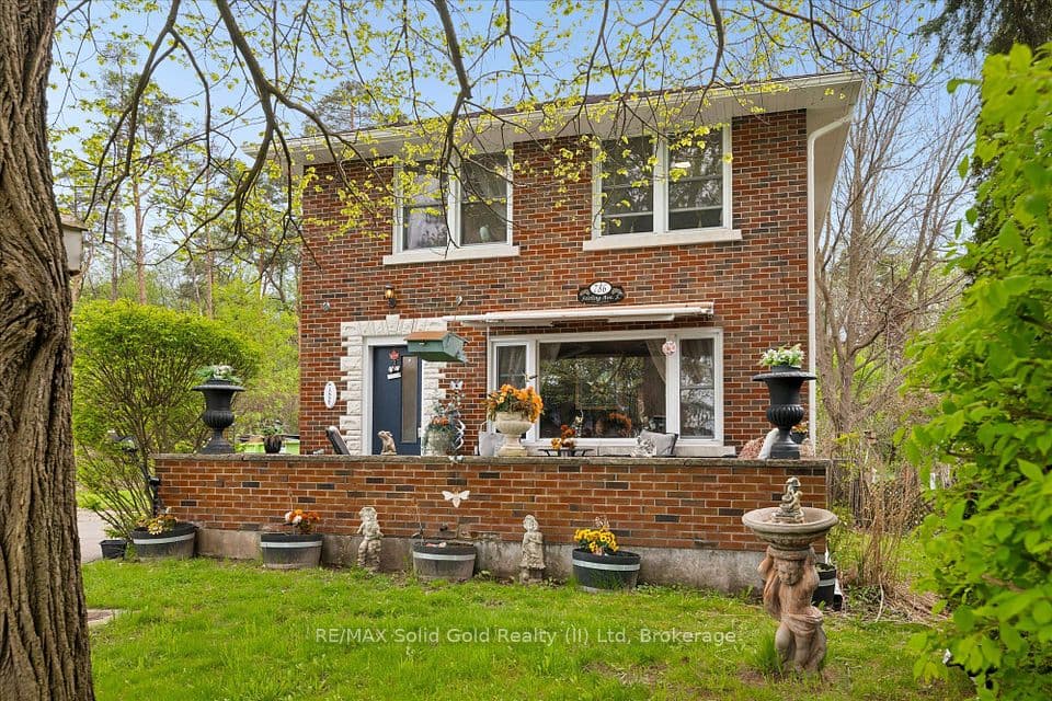 786 Stirling Avenue S, Kitchener, ON N2M 3K3 – main photo