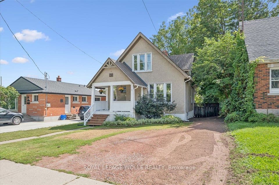 99 Cedar Street, Cambridge, ON N1S 1V7 – photo 3