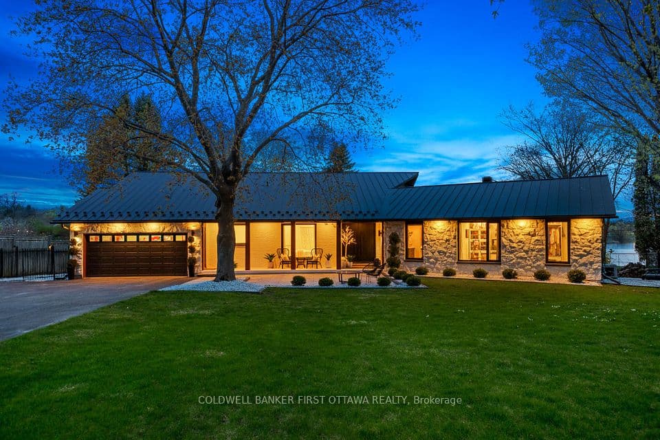 1060 River Road E, Manotick - Kars - Rideau Twp and Area, ON K4M 1B4 – main photo