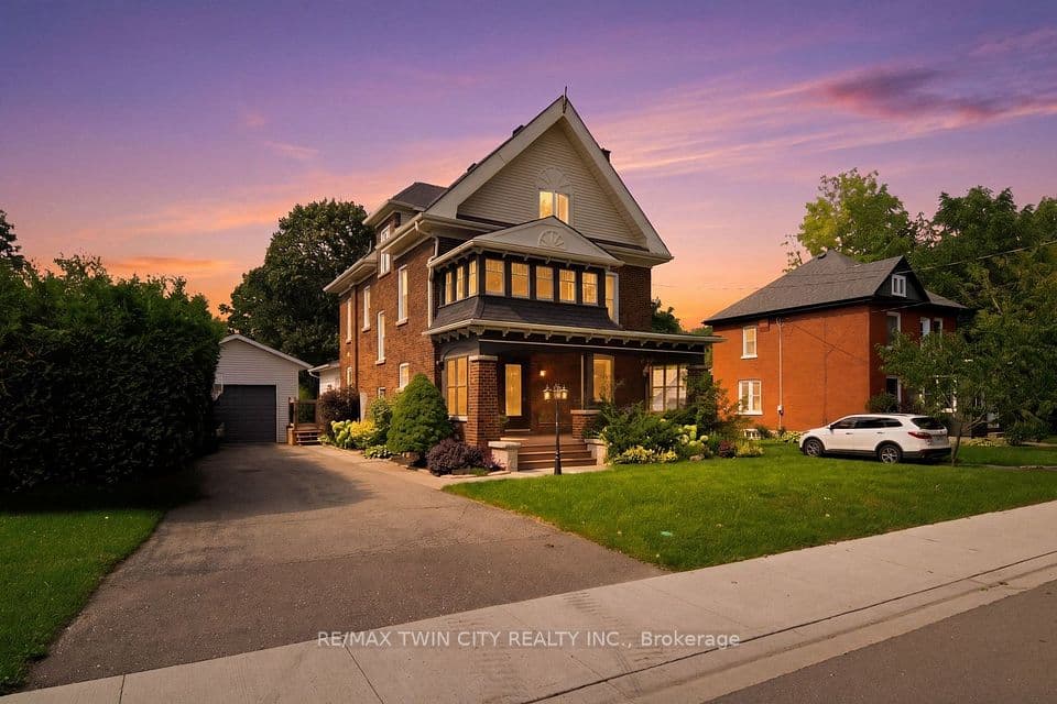 26 Pacific Avenue, Perth East, ON N0K 1M0 – main photo