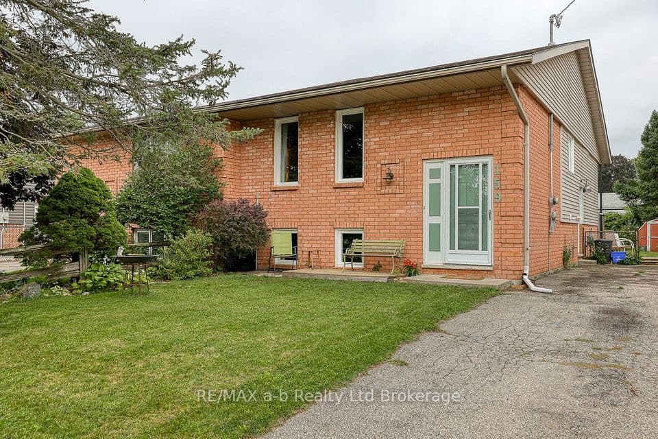 159 Carnegie Street, Ingersoll, ON N5C 1L1 – photo 2