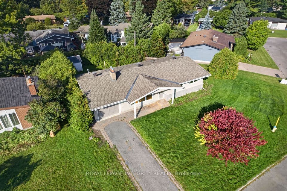 4 Marsden Place, Crystal Bay - Rocky Point - Bayshore, ON K2H 5L5 – photo 2