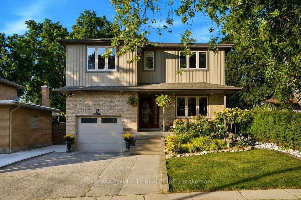 445 Sherring Street, Cambridge, ON N3H 2W7 – main photo