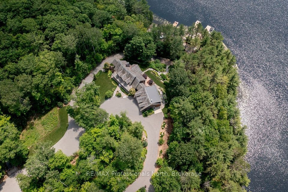 1600 Misty Knoll Trail, Dysart et al, ON K0M 1S0 – main photo