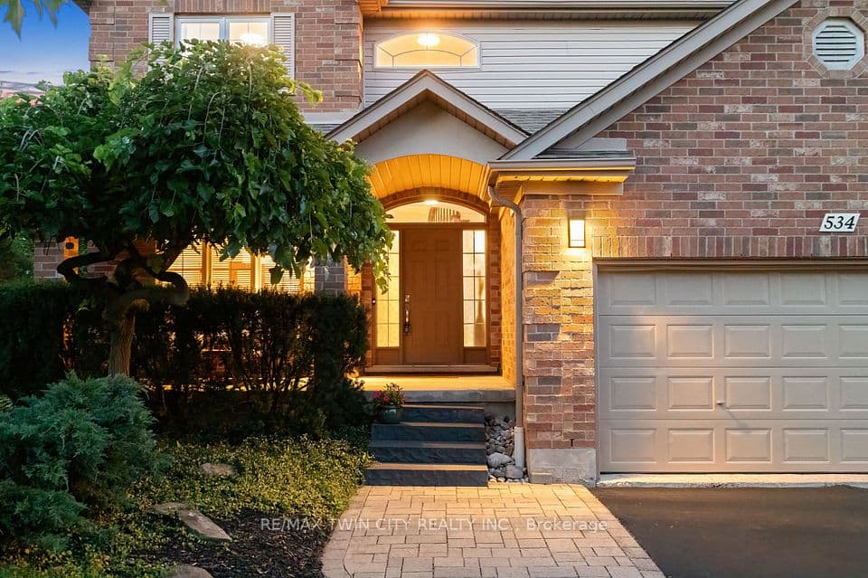 534 Birchleaf Walk, Waterloo, ON N2T 2W5 – photo 2