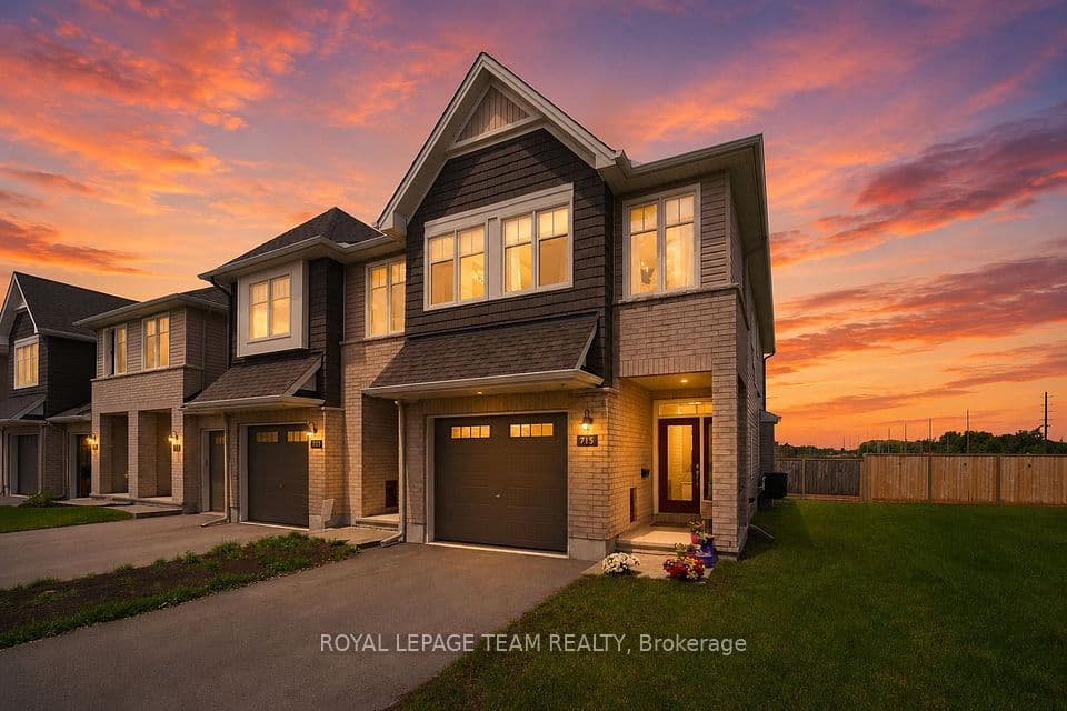 715 Maverick Crescent, Stittsville - Munster - Richmond, ON K2S 2X1 – main photo