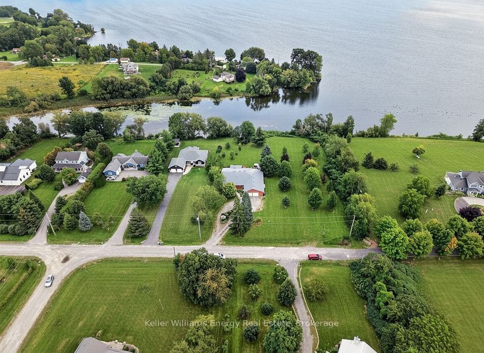 89 Smith's Bay Avenue, Prince Edward County, ON K0K 2T0 – photo 2