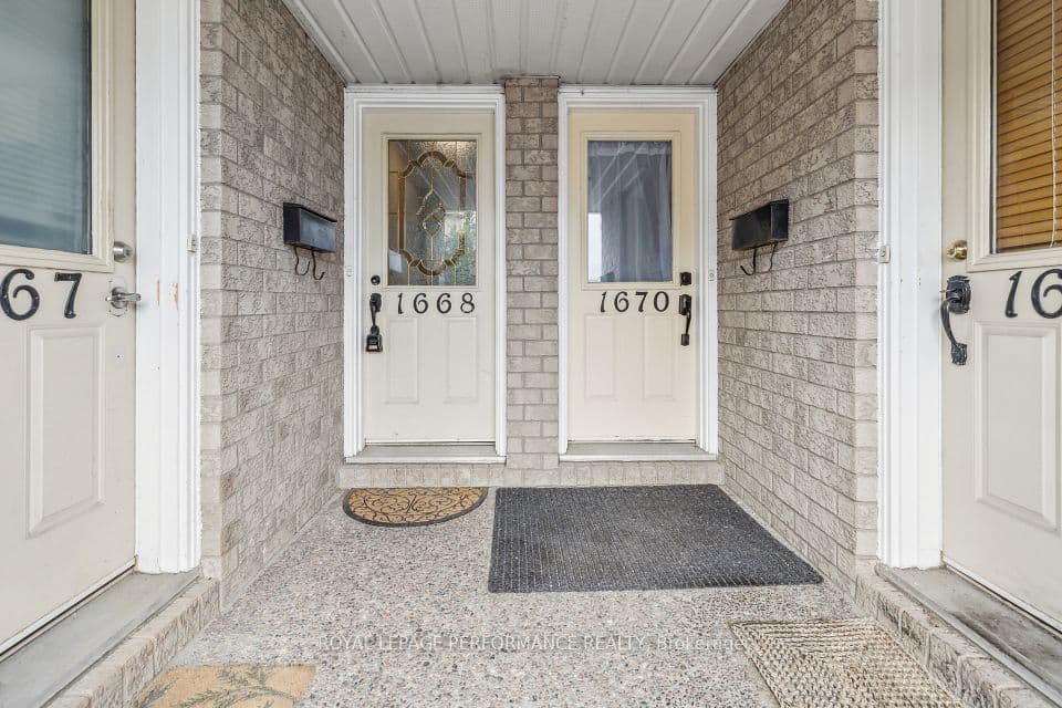 1668 Locksley Lane, Beacon Hill North - South and Area, ON K1J 1B6 – photo 2