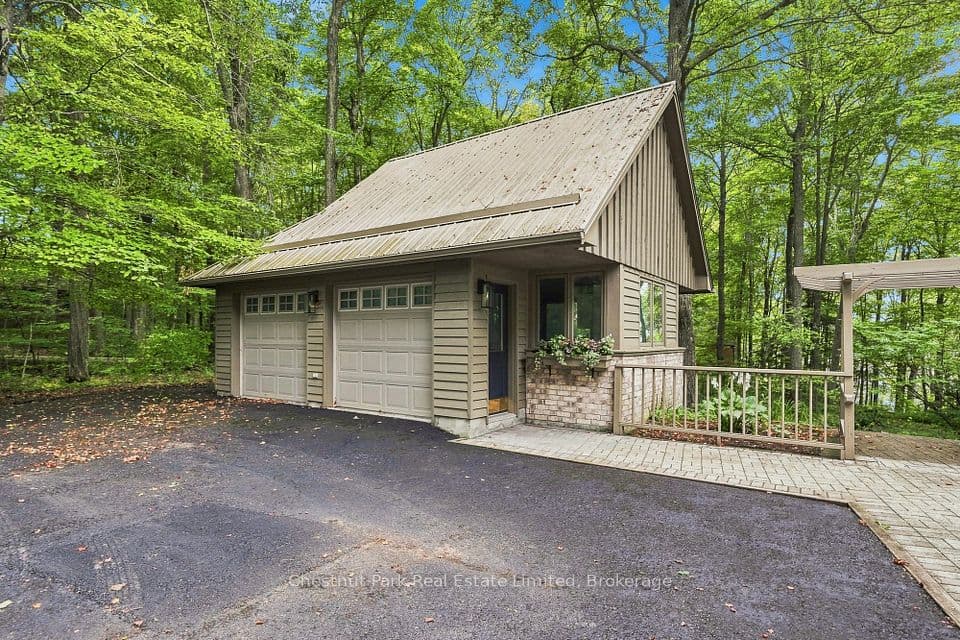 26 Benham Place Road, Prince Edward County, ON K0K 2T0 – photo 3