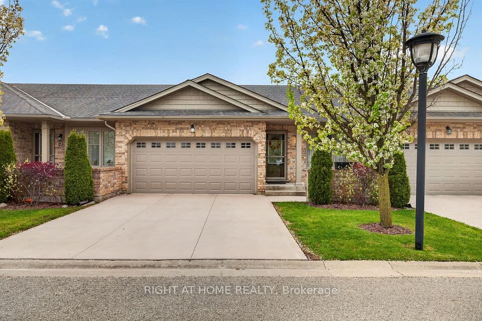 2100 Denview Avenue 21, London North, ON N6G 0J5 – main photo
