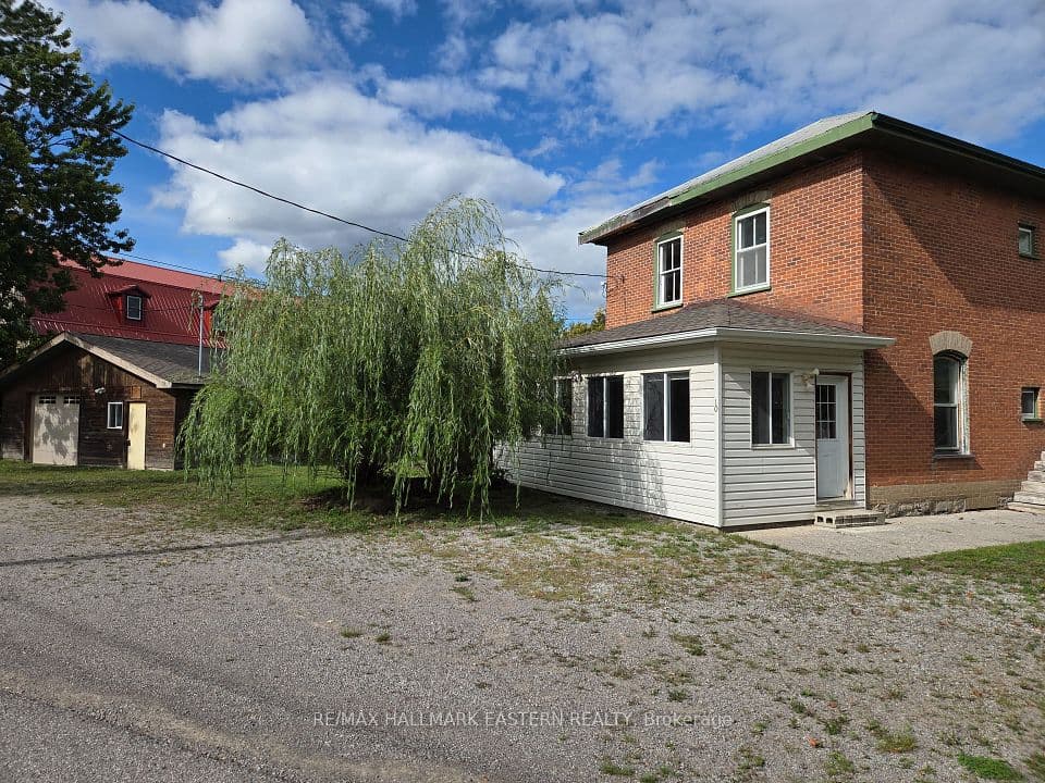 10 Hill Street, Selwyn, ON K0L 2H0 – main photo