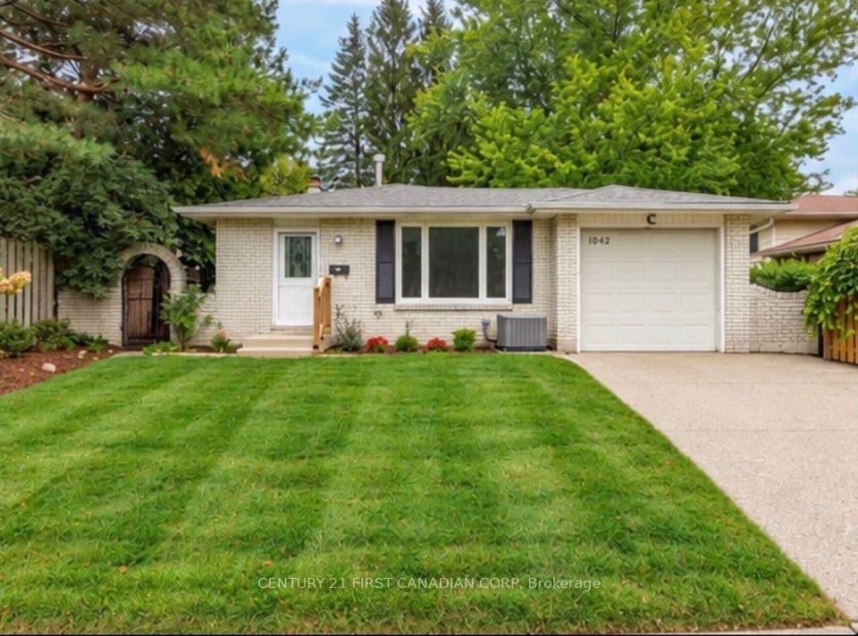1642 Aldersbrook Road, London North, ON N6G 2Z5 – main photo