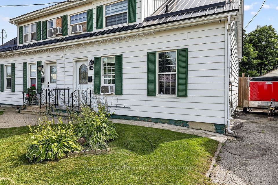 138 Main Street, Woodstock, ON N4S 1S9 – main photo