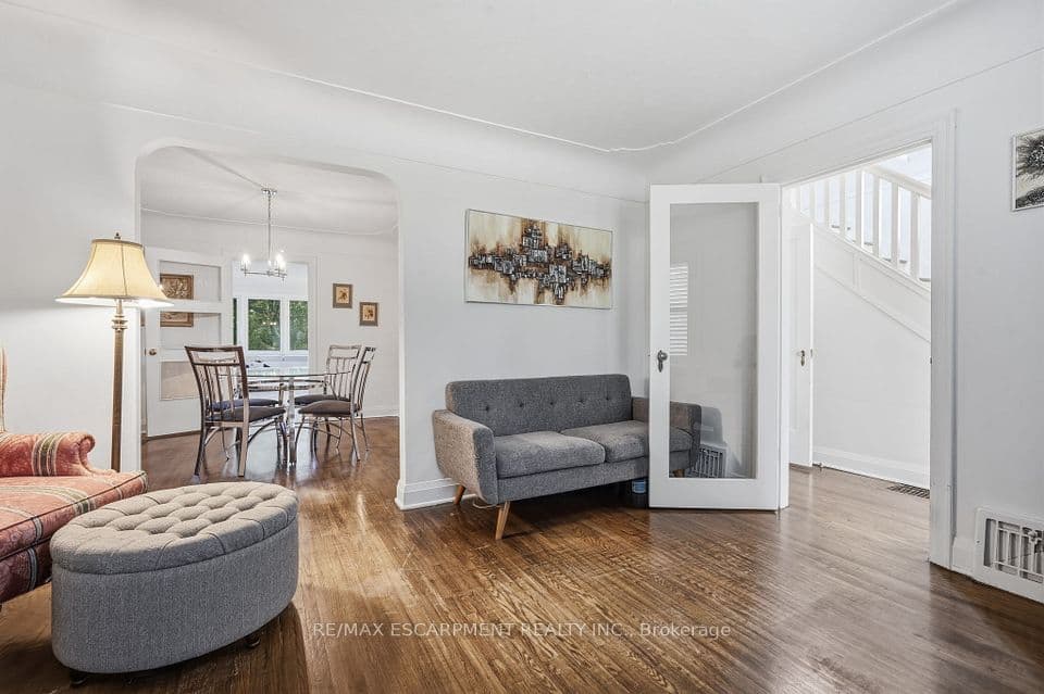 13 Allan Avenue, Hamilton, ON L9H 4N7 – photo 2