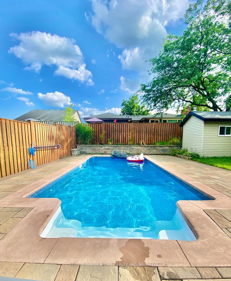 4022 Bush Crescent, Lincoln, ON L3J 0H2 – photo 3