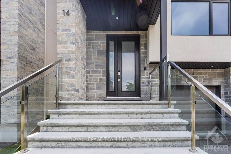 16 MELVILLE Drive, Barrhaven, ON K2J 2E9 – photo 3