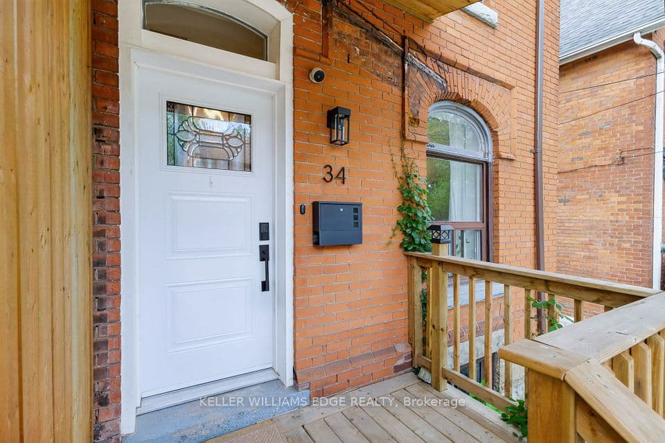 34 Baillie Street, Hamilton, ON L8N 2K5 – photo 2