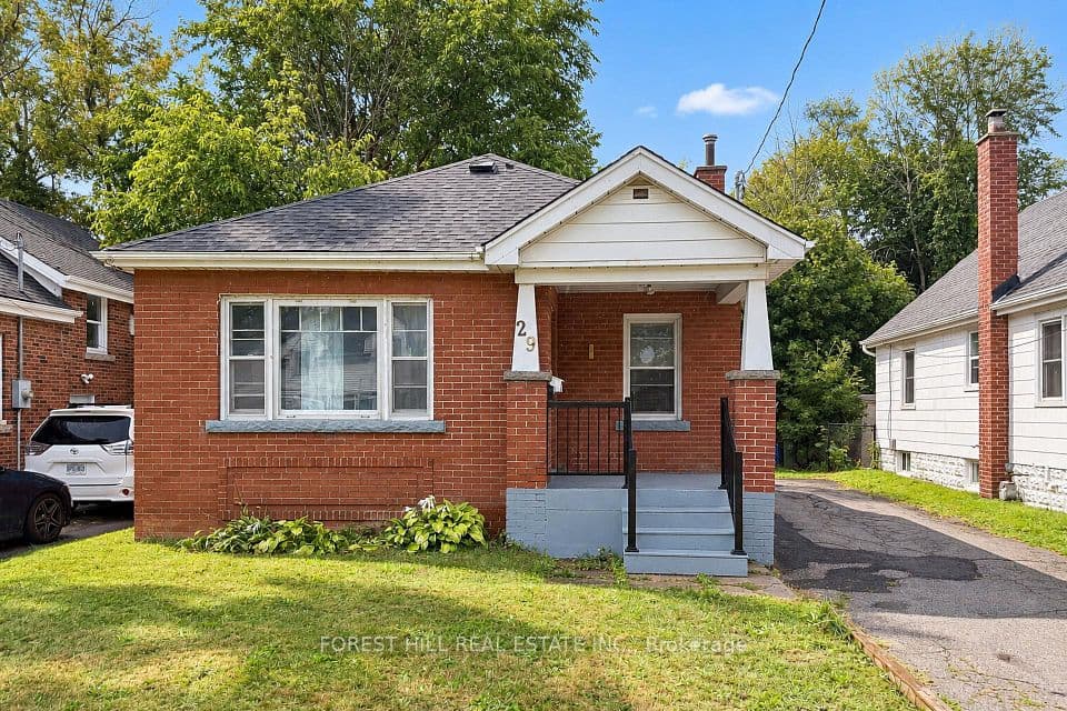29 Thorndale Street S, Hamilton, ON L8S 3A7 – main photo